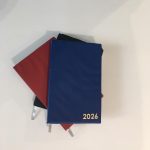 Agenda de bureau couverture plastique souple 2026