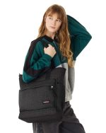 TOTE POCKET EASTPAK N98 SPARK BLACK 23L 2026 – Image 2